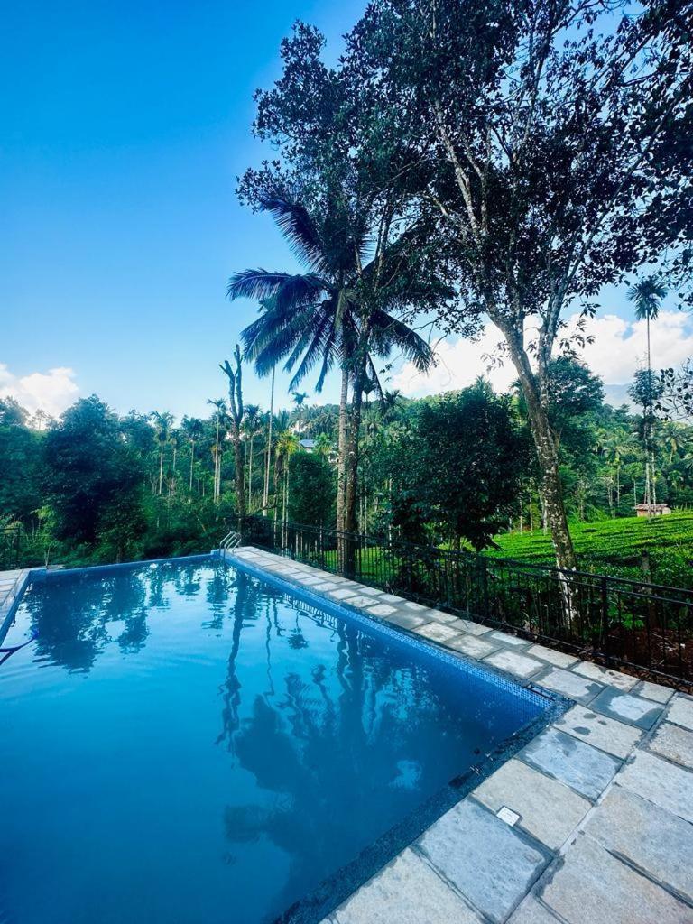 Letstay Vythiri Hill Palace Екстериор снимка